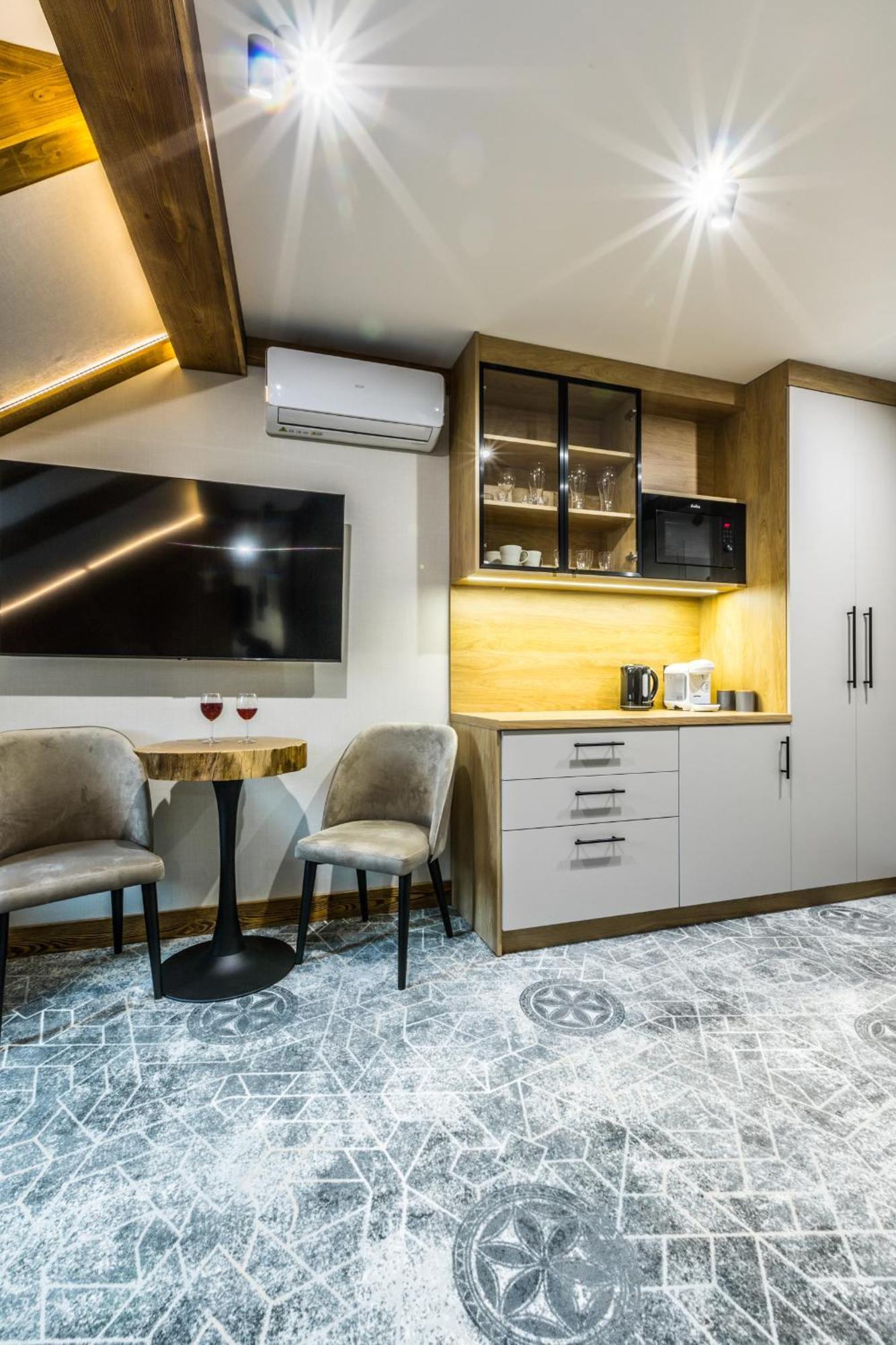 Superior Apartment