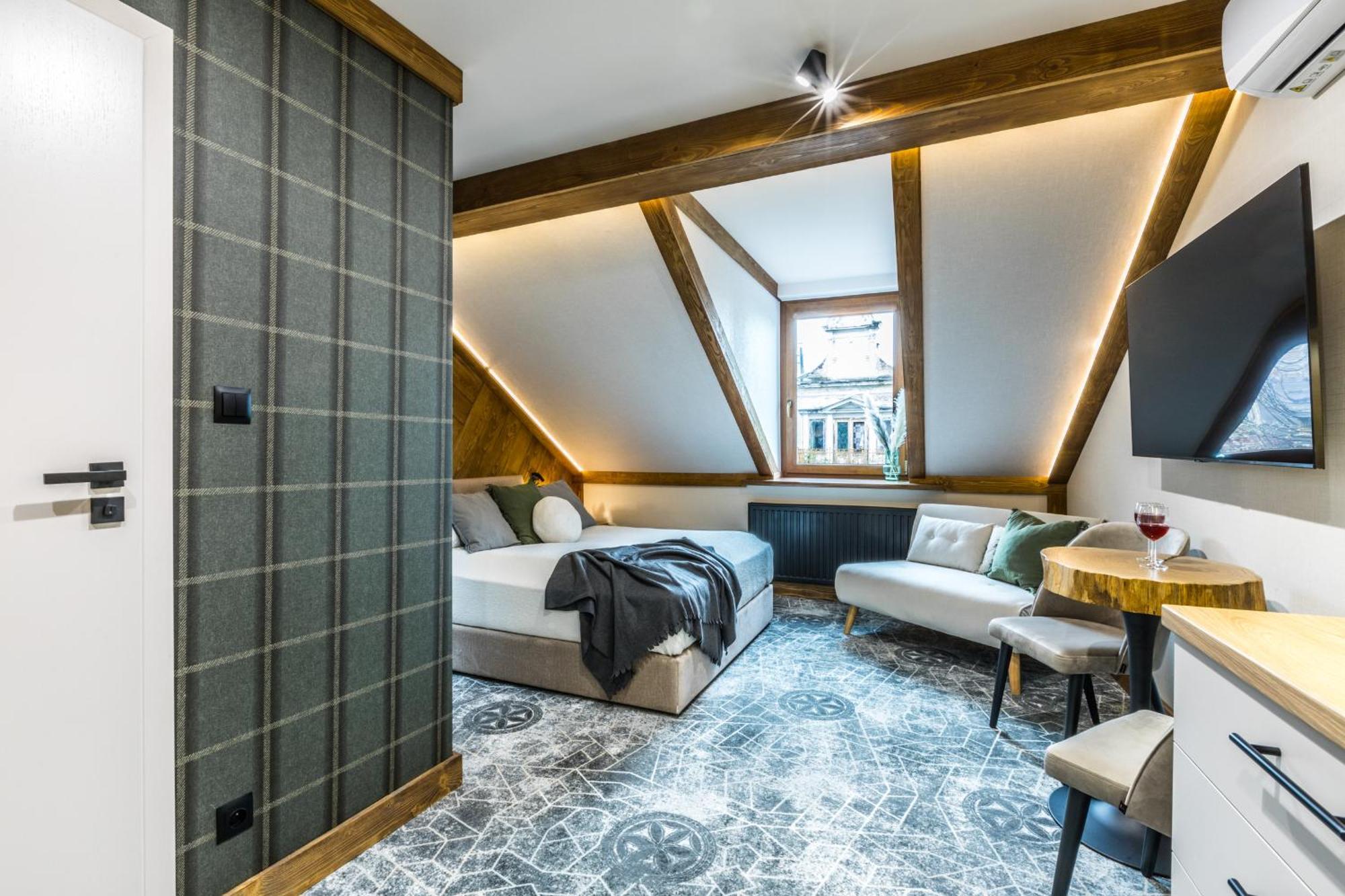 Superior Apartment